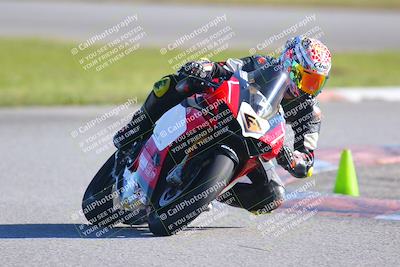 media/Jan-20-2023-Fastrack Riders (Fri) [[f2ad32aba3]]/Private/session 5 turn 13/